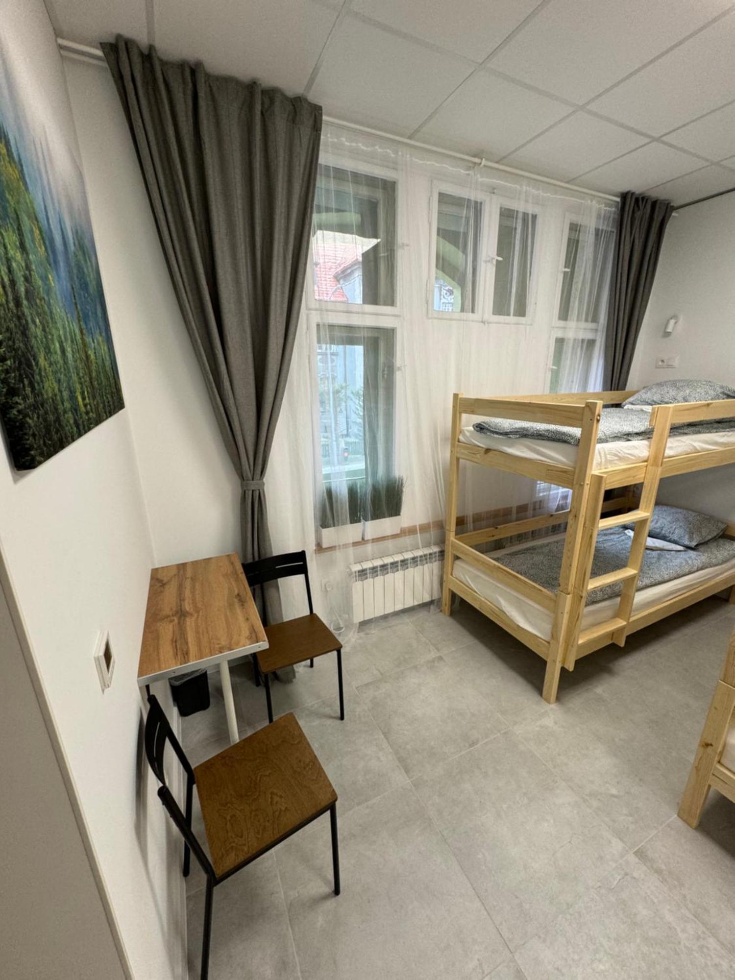 Green Hostel Katowice - 24H Parking Eksteriør bilde