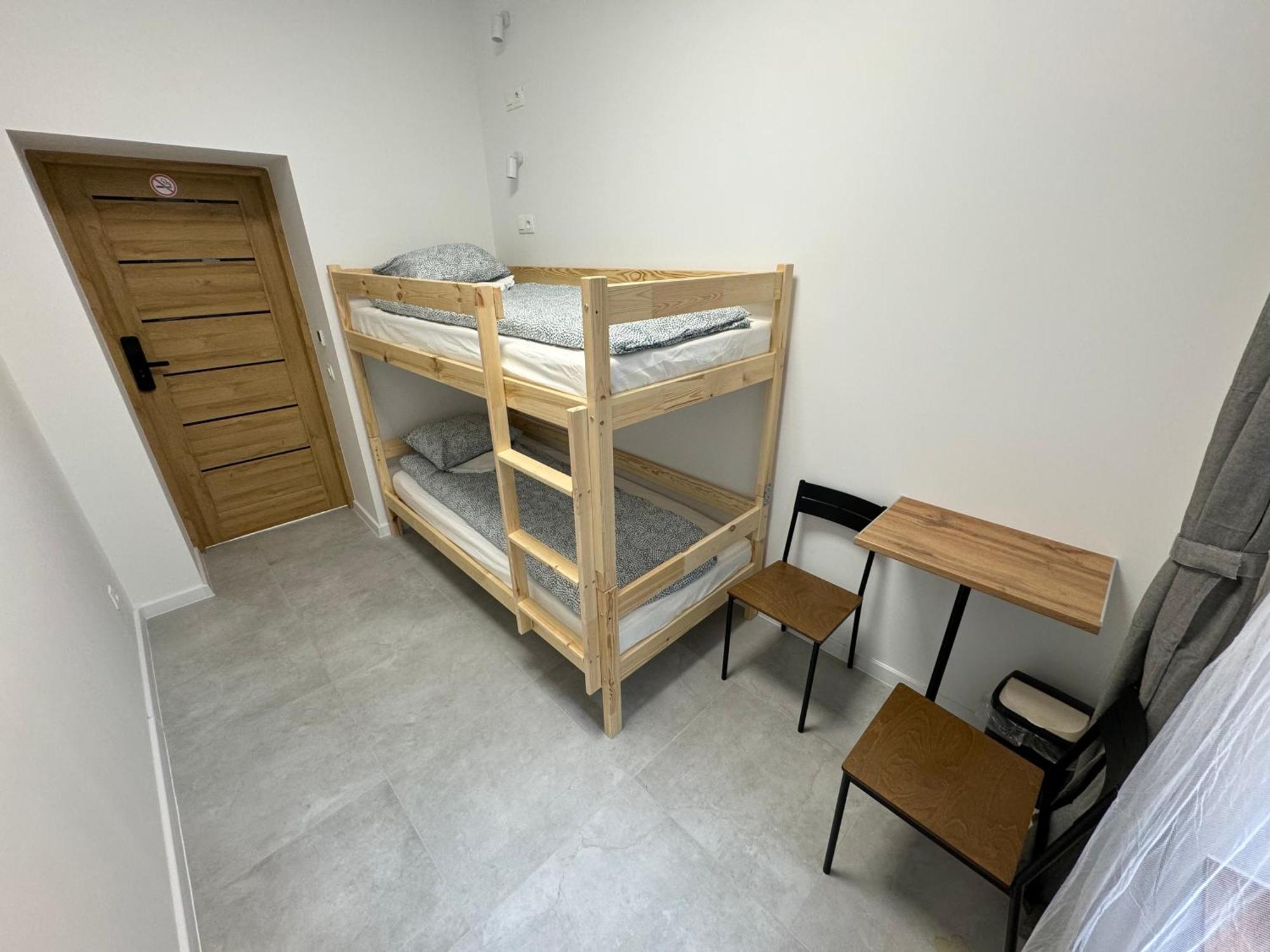 Green Hostel Katowice - 24H Parking Eksteriør bilde